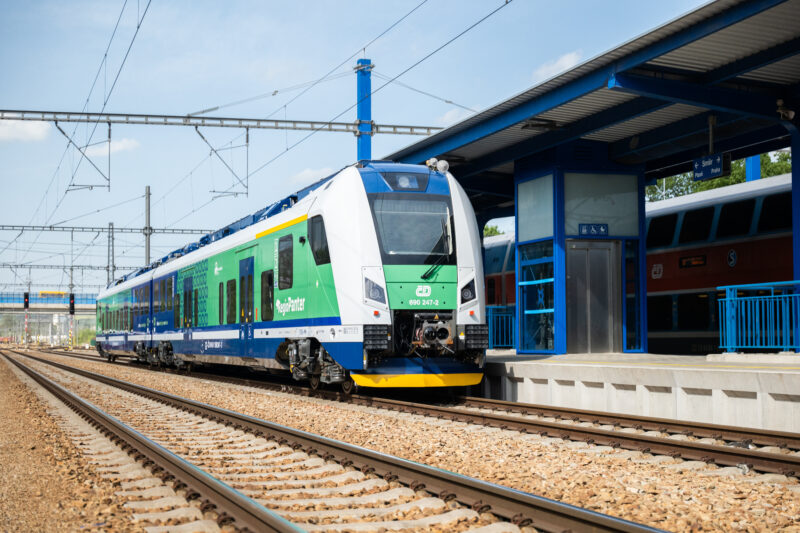 ABB & Škoda Announce Partnership for Battery-Electric Trains | Railway-News