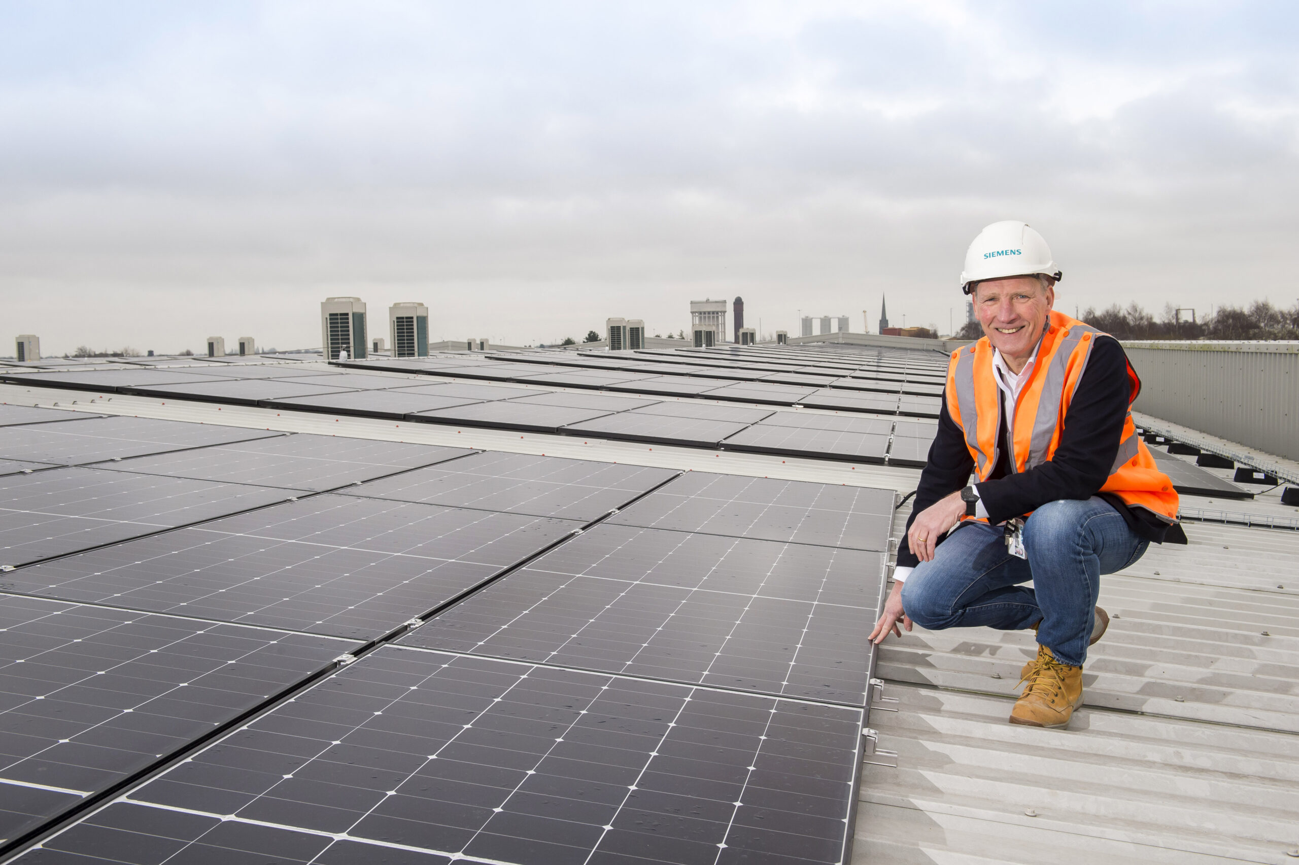 UK: Siemens Mobility Installs Solar Project at Goole Rail Village