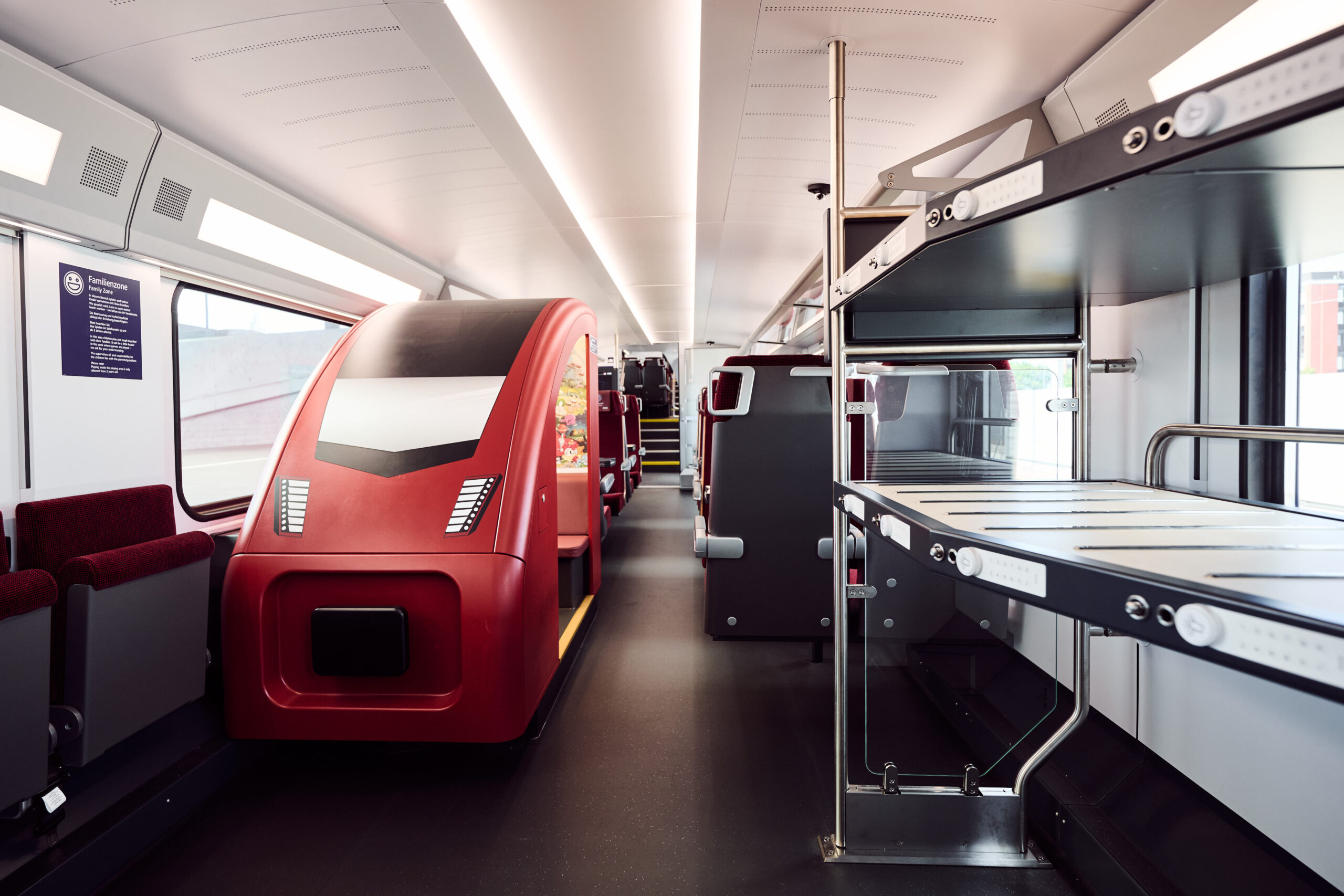 Onboard luggage storage