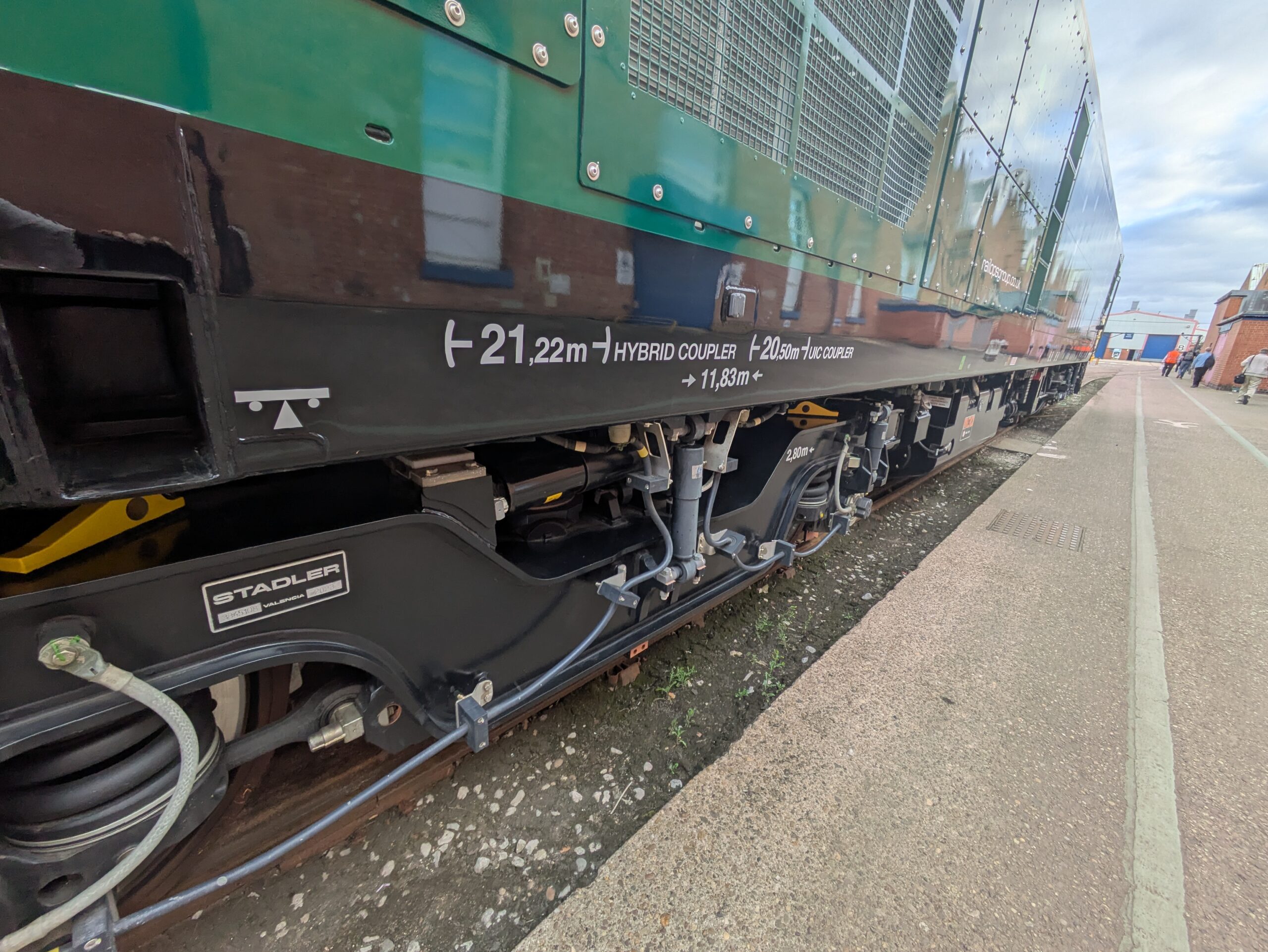 Class 93 tri-mode locomotive