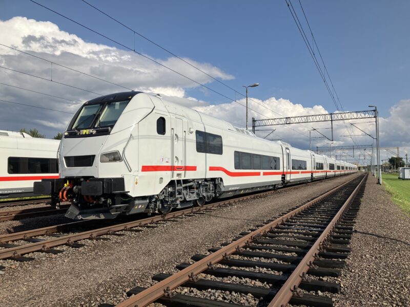 Image of train