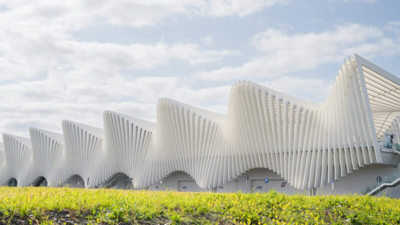 The city of Reggio Emilia contracted Santiago Calatrava to design a new gateway rail station in 2002. Work on the new high-speed train station 'Stazione di Bologna e Reggio Emilia AV Mediopadana' also included several bridges, a highway toll station, and other infrastructure improvements that enhance access to the city.