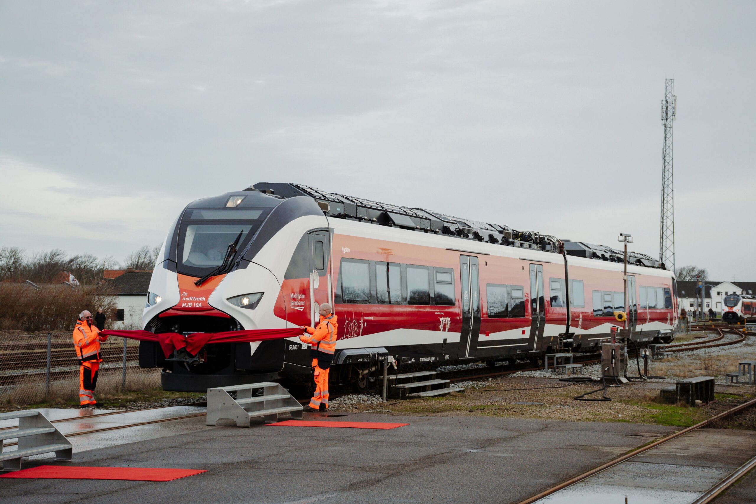 Mireo Plus B train