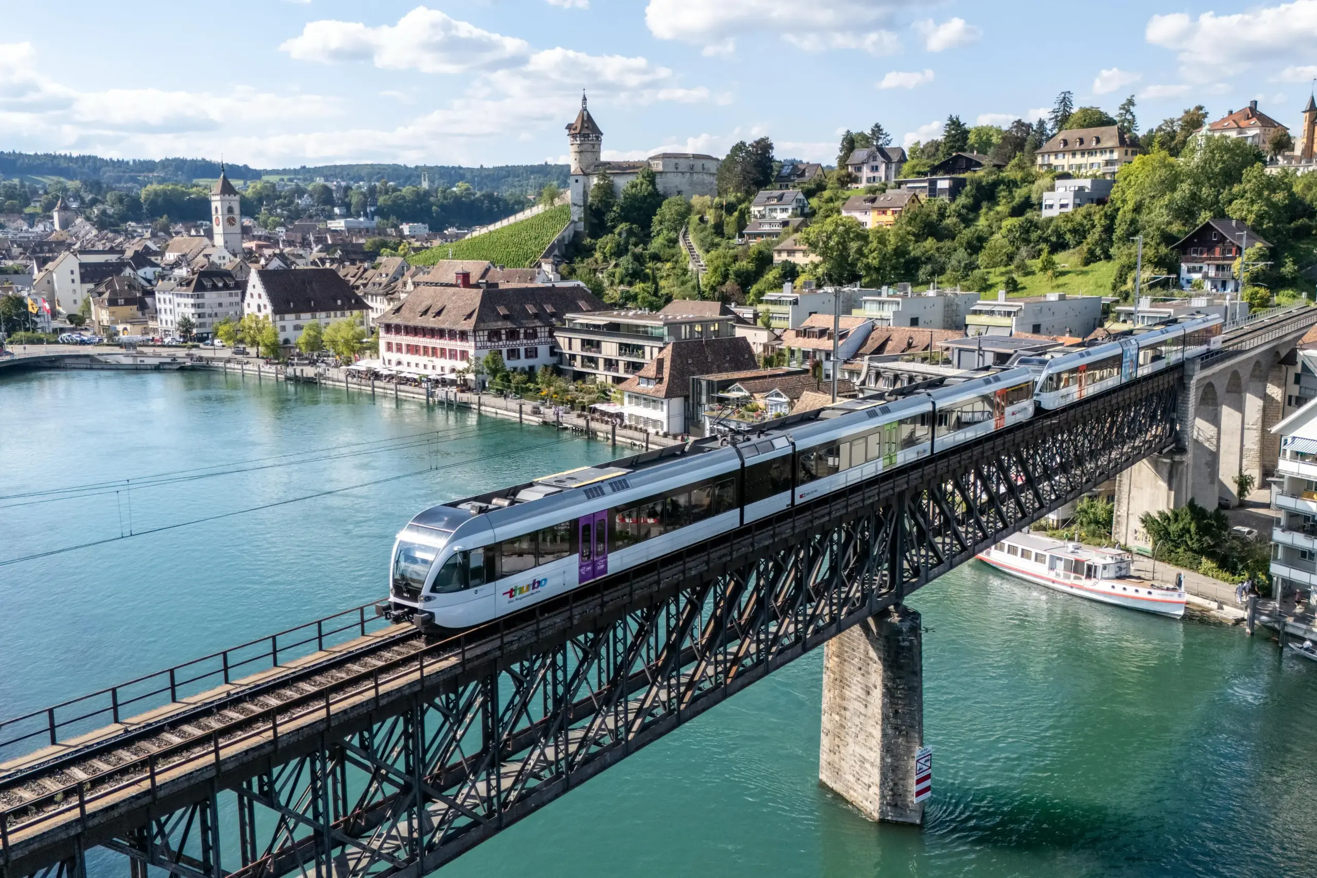Stadler will comprehensively modernize 93 GTW trains of the Swiss railway company Thurbo and sell them to the Hungarian State Railways (MAV)