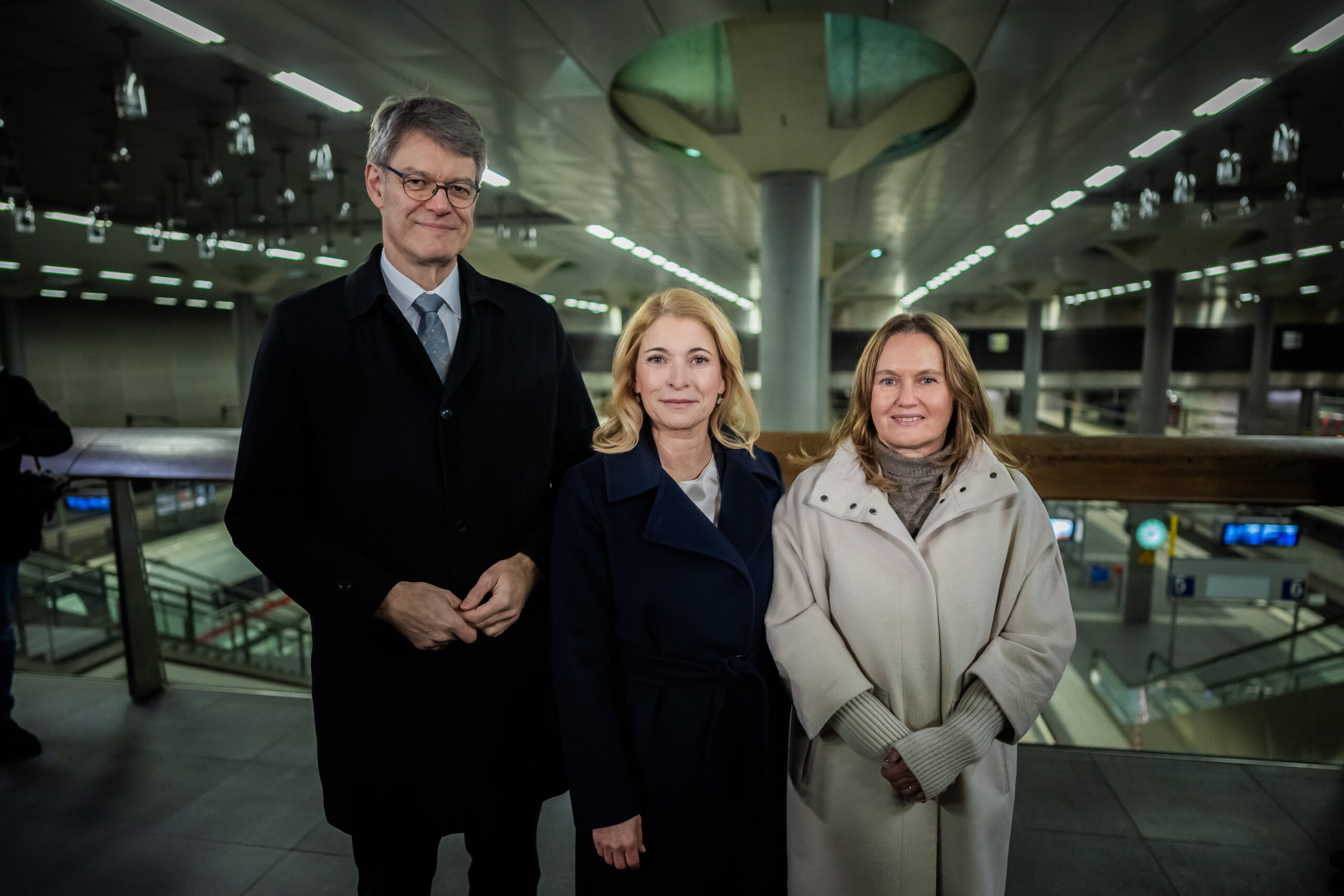 Federal Minister of Transport Patrick Schnieder, DB CEO Evelyn Palla, CEO of DB AG, Dr. Katja Hüske, Board Member for Passenger Stations at DB InfraGO