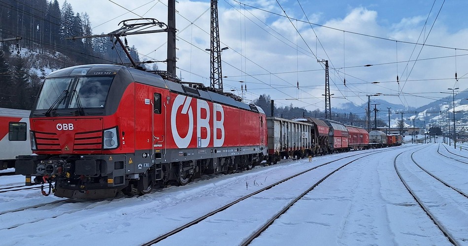 Deep winter temperatures of up to minus 15 degrees during the winter tests of the ÖBB DAC demonstration train