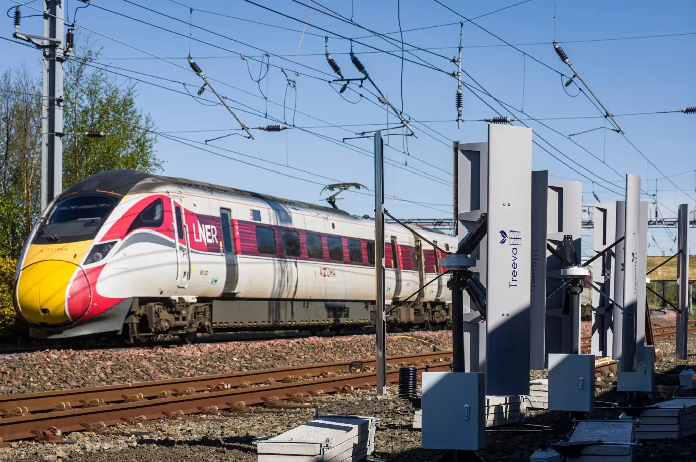 Wind Turbines to Harness Power of East Coast Main Line   Railway-News