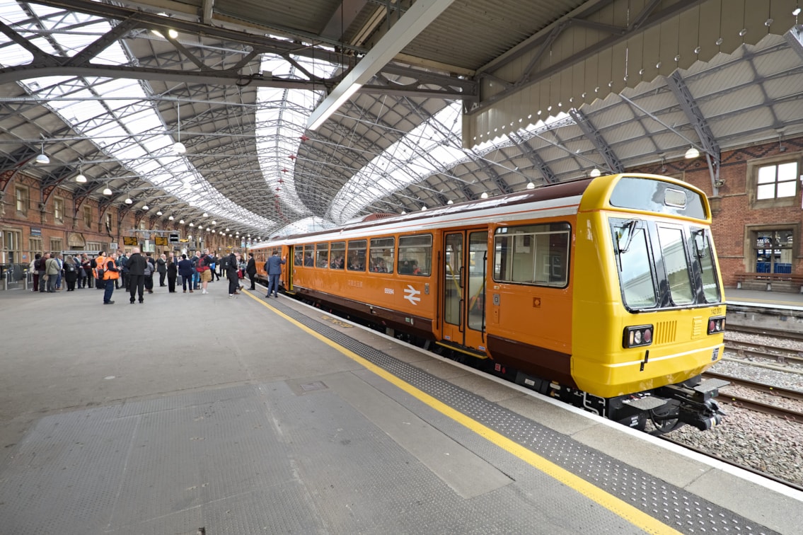 UK: Contracts Signed to Reopen Portishead Line