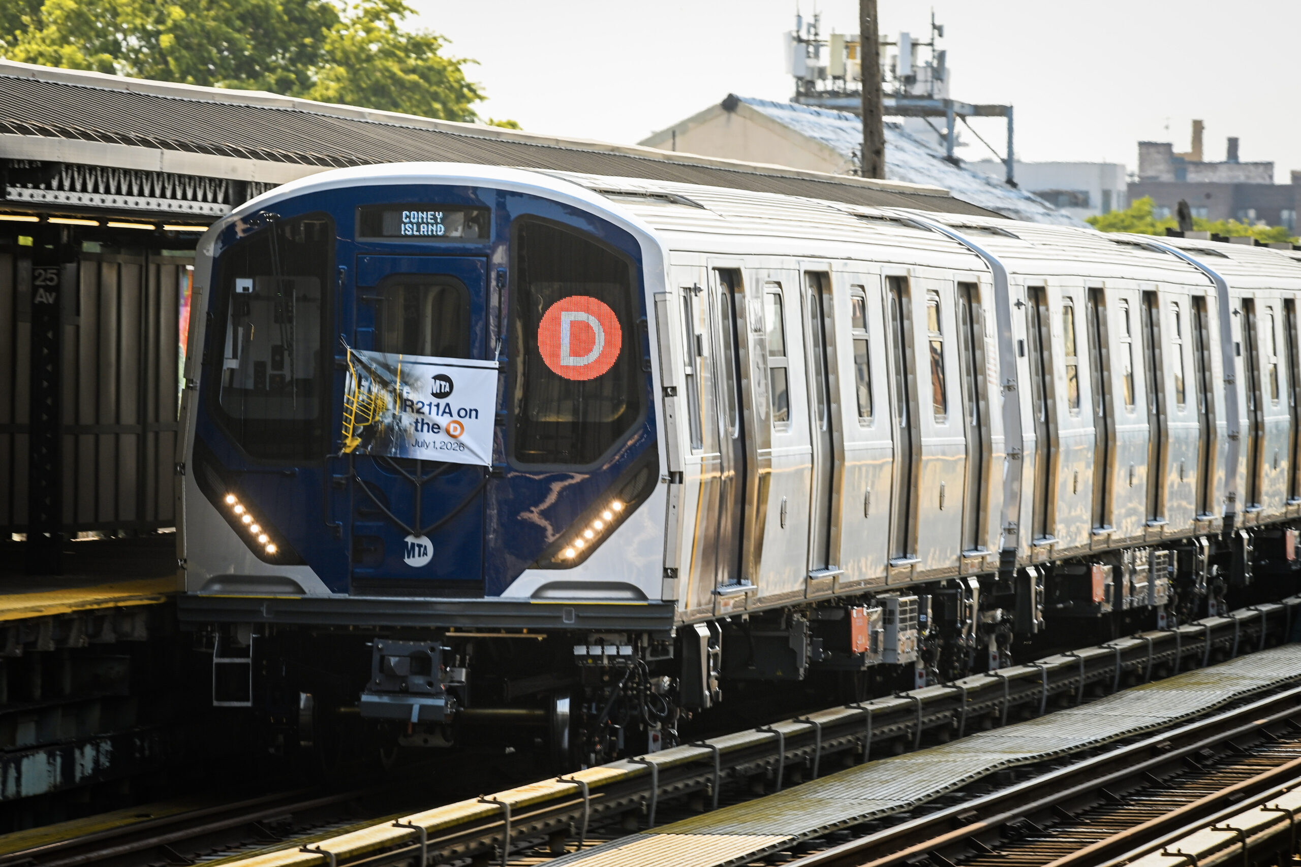 D becomes sixth Subway line to get the fleet’s newest cars, replacing R68s