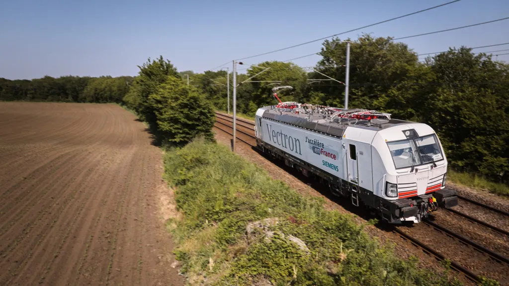 Siemens Mobility and Technis will establish local maintenance networks across France