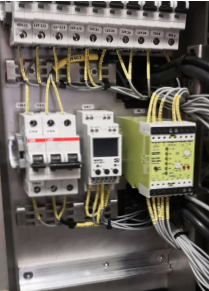 Comat motoring relay