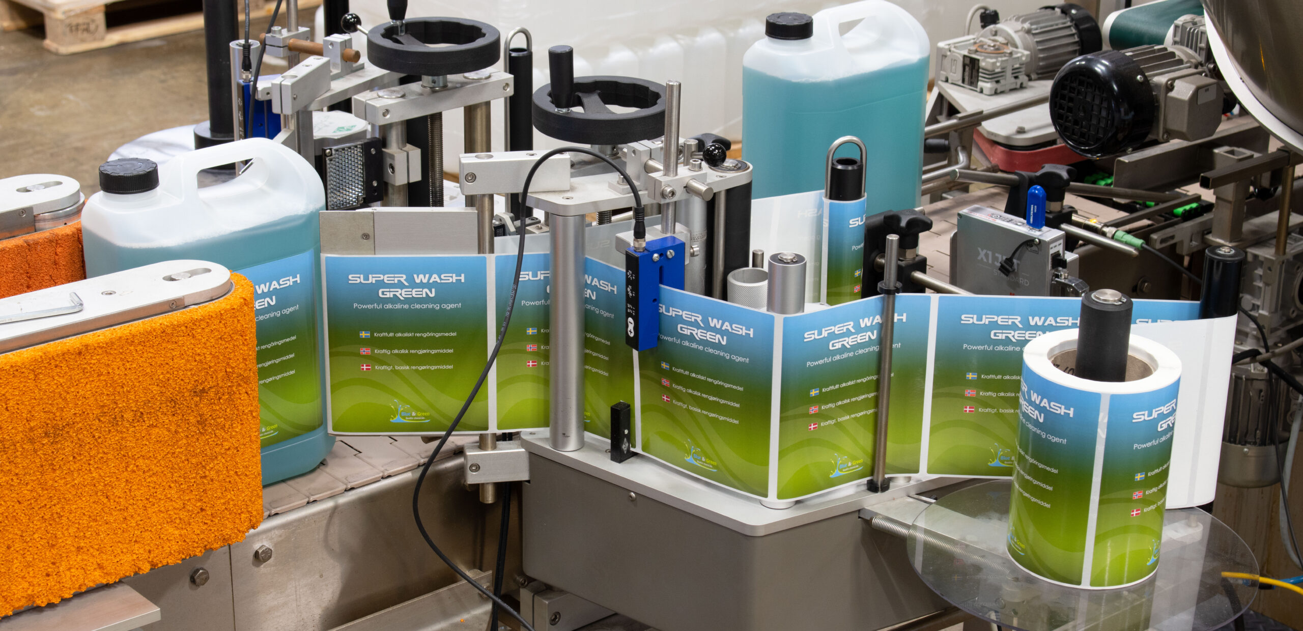 Labelling of products in Blue & Green's factory