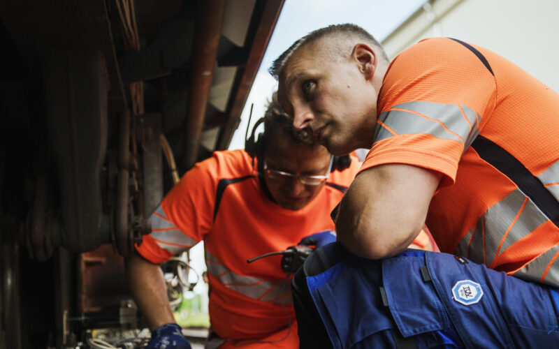 Men in High Vis (Photo Credit: David Ohl)