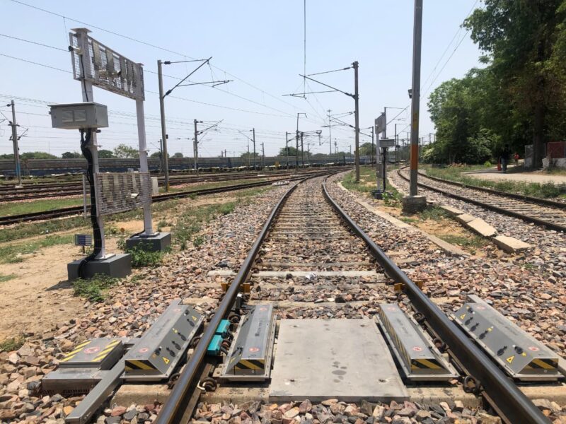 Nextsense Indian Rail 1