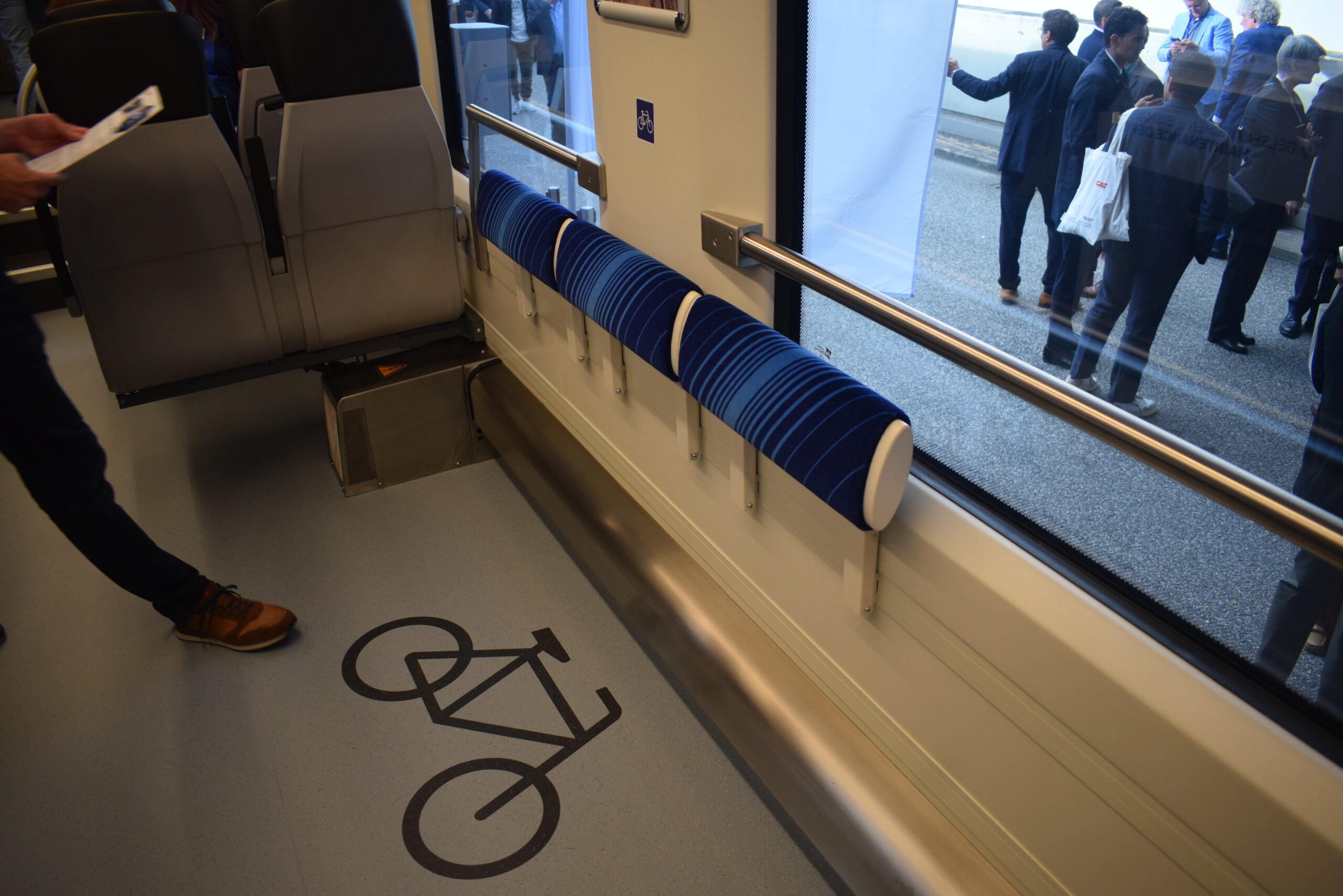 CAF Civity BEMU Bike Space