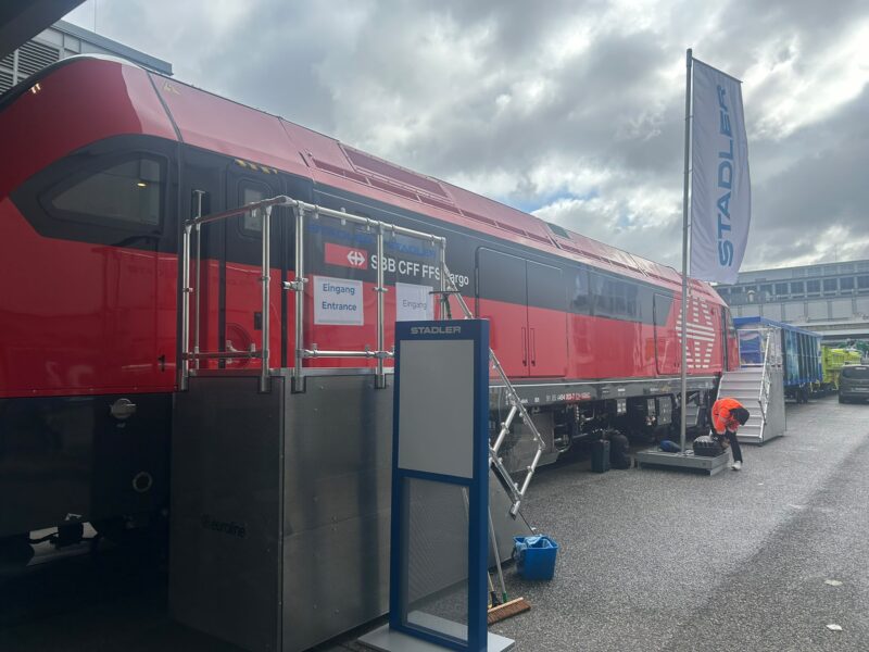 A side view of the Euro Dufour in SBB Cargo livery, with a visitor platform leading into the cab