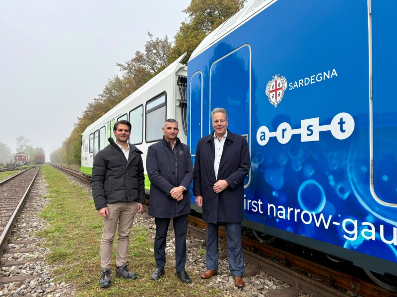 Alessio Salvatore, Project Manager of the hydrogen train Stadler; Francesco Matzuzzi, Director Rail Operator ARST; Ansgar Brockmeyer, Head of Marketing & Sales and Deputy Group CEO Stadler