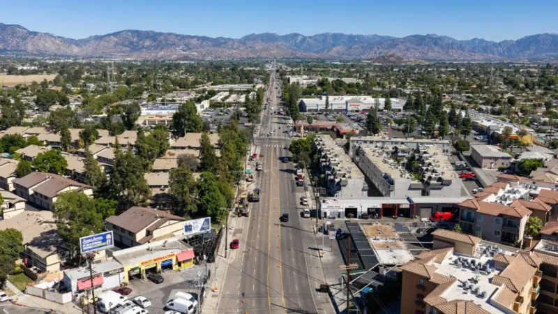 Looking to the north over Van Nuys Boulevard near the intersection of Vesper Avenue in Panorama City