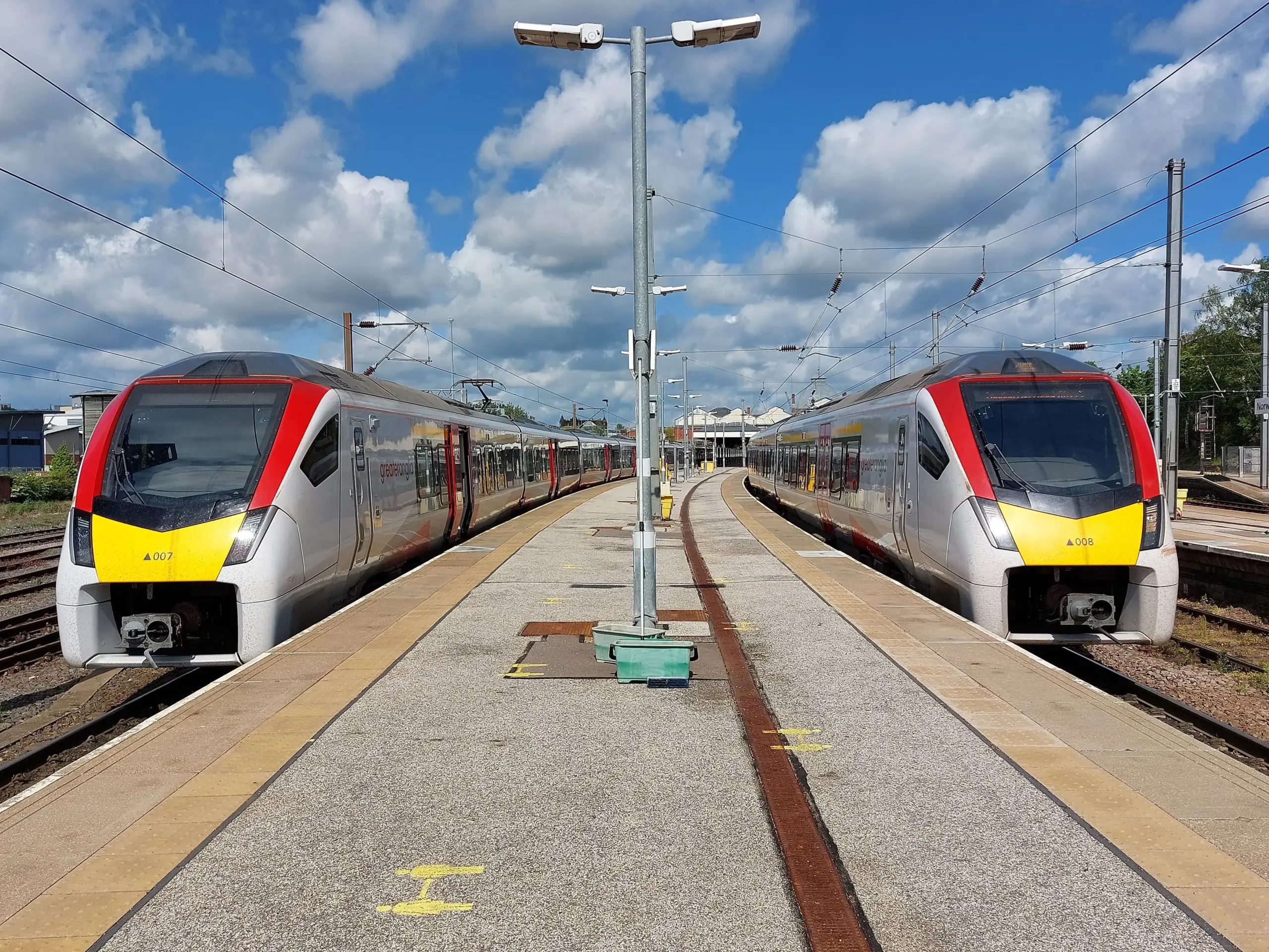 FLIRT trains at Norwich station